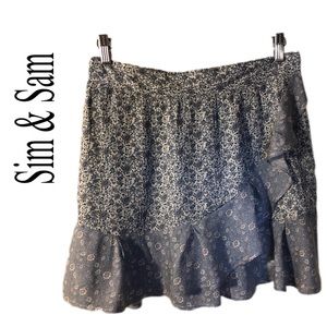 SIM & SAM SKIRT IN BLUES SIZE L